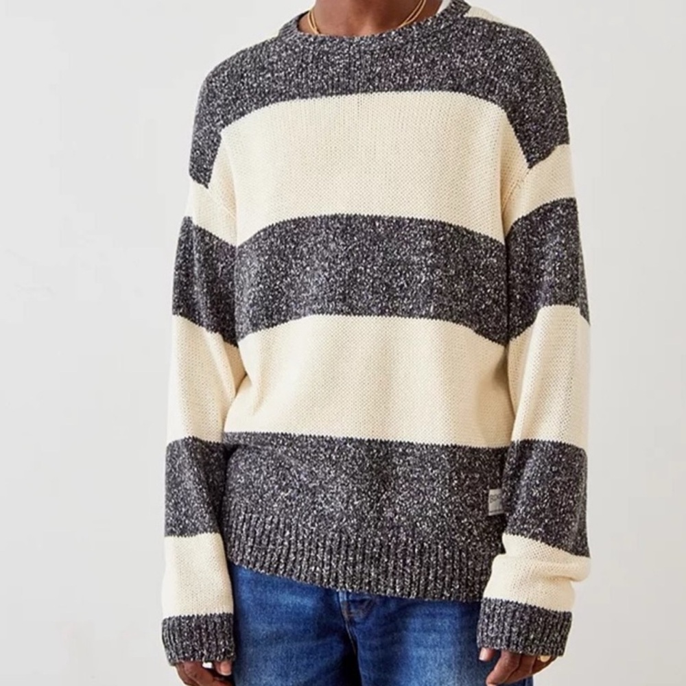 Oversized cozy knit sweater - Picture 2 of 5